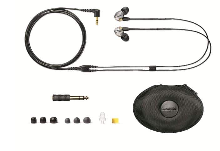 Shure se425 v sound isolating earphones