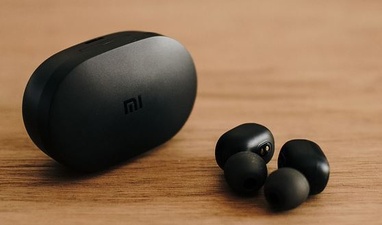 Wiresless earbuds