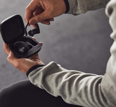 Powerbeats Pro Wireless Earphones Charging Outlet