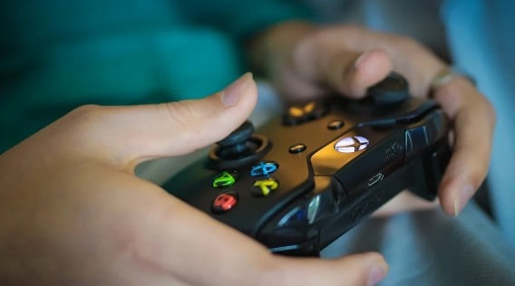 Connecting Bluetooth Headphones to Xbox One