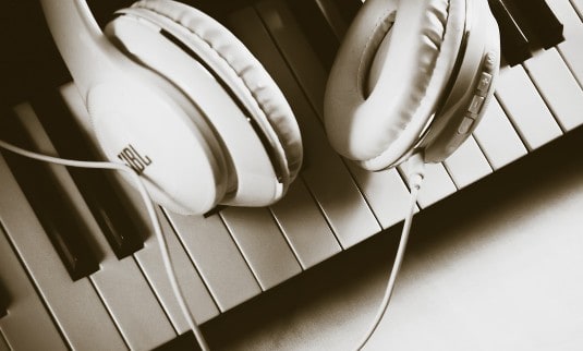 Sennheiser vs bose sound quality