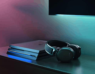 Arctis Pro vs Arctis 7 features