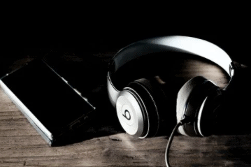 Beats and Bose headphones pairing options