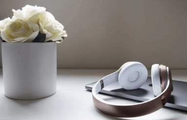 Beats vs Bose cost