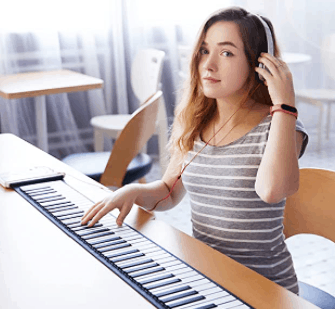 Lujex 61 Keys Roll Up Piano Portable Keyboard design