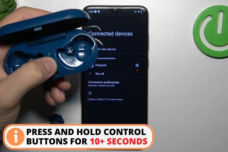 Restore the default settings of your earbuds