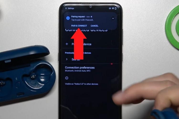 Restore the default settings of your earbuds
